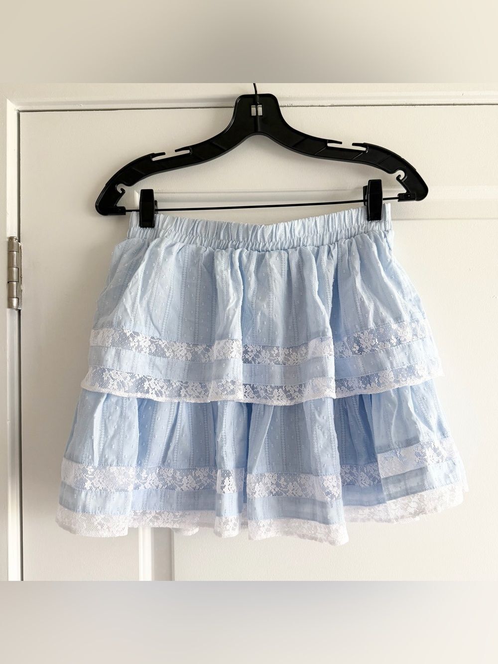 Francesca’s Blue and White Tiered Lace Mini Skirt NWT, Women's Size Medium